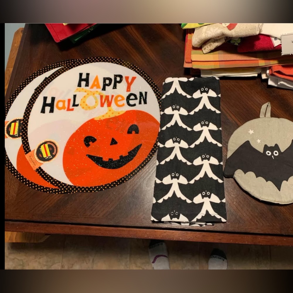 Halloween Kitchen Linens